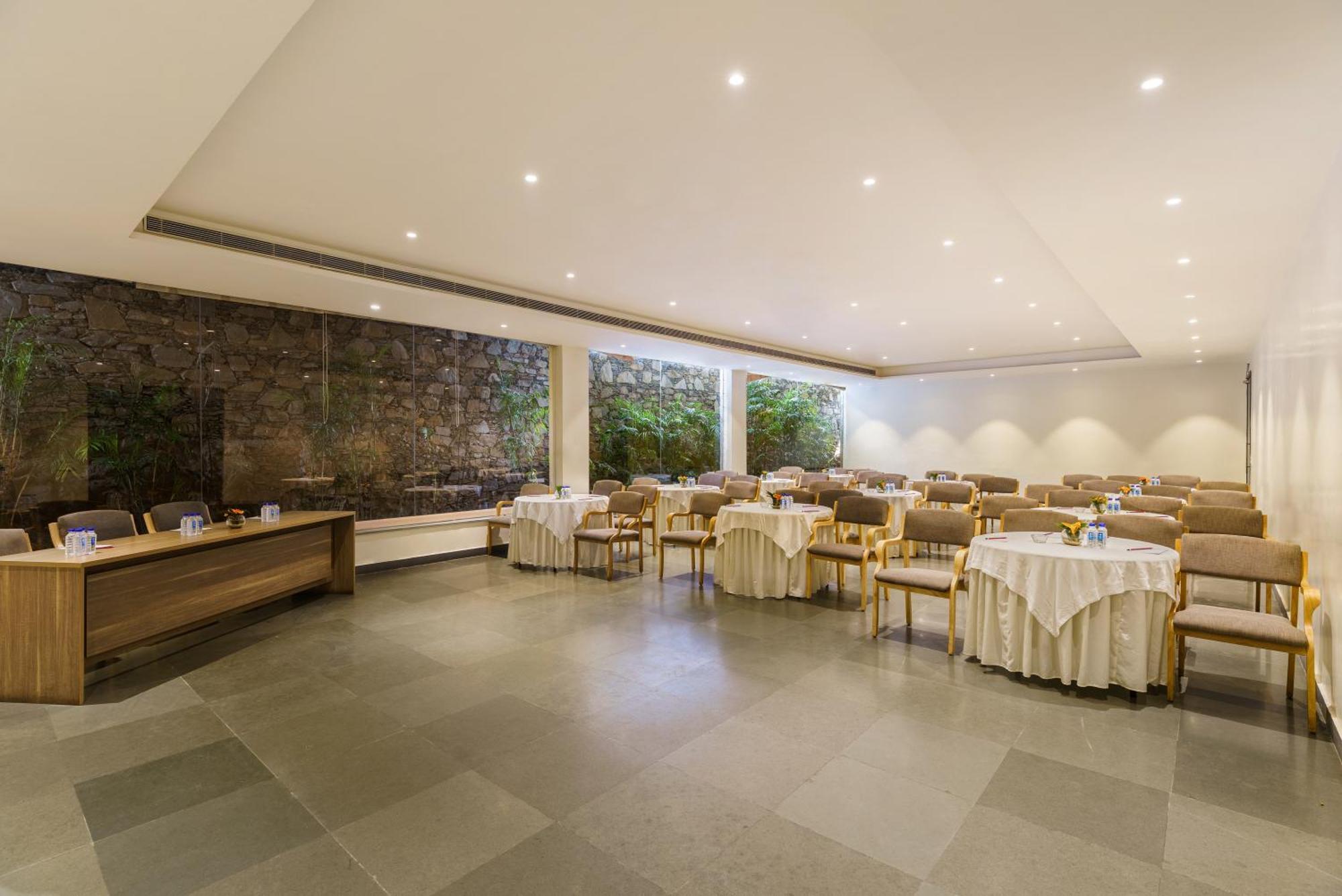 Tatsaraasa Resort & Spa, Udaipur Exterior photo
